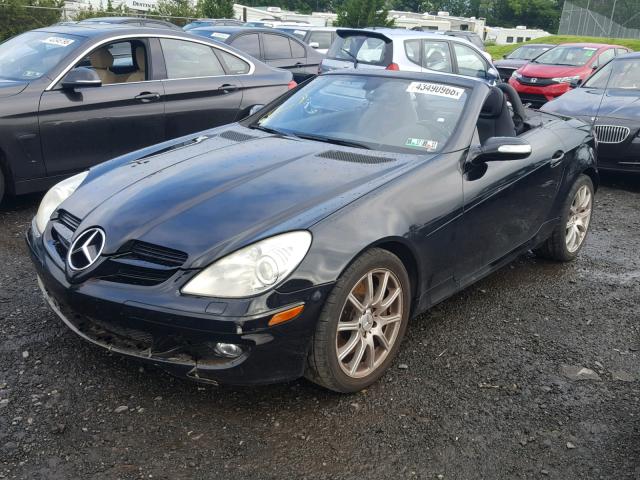 WDBWK56F75F056095 - 2005 MERCEDES-BENZ SLK 350 BLACK photo 2