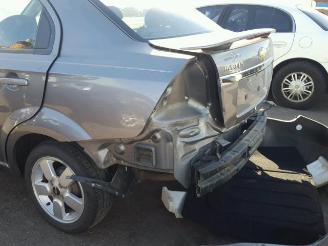 KL1TD56638B047461 - 2008 CHEVROLET AVEO BASE GRAY photo 9