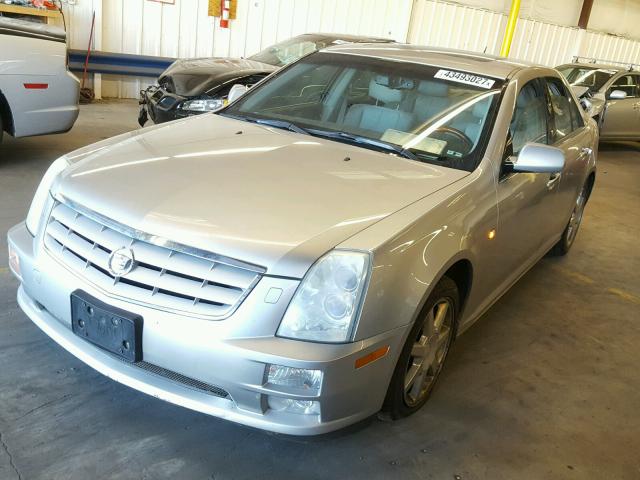 1G6DC67A050226334 - 2005 CADILLAC STS SILVER photo 2