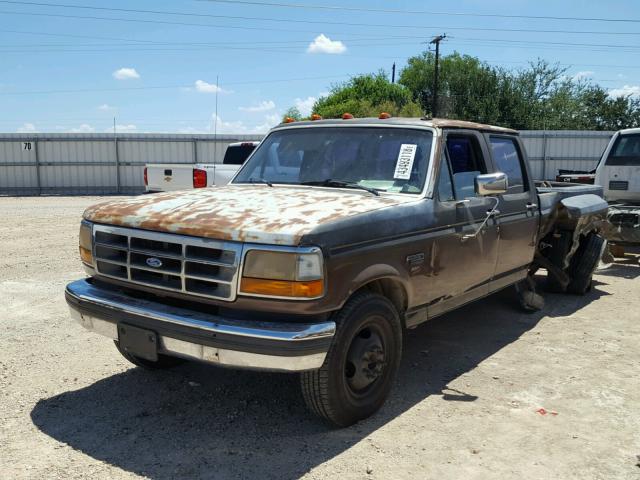 2FTJW35M6NCA43709 - 1992 FORD F350 BROWN photo 2