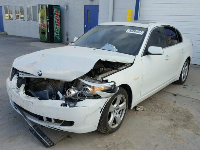 WBANV93538CZ64683 - 2008 BMW 535 WHITE photo 2