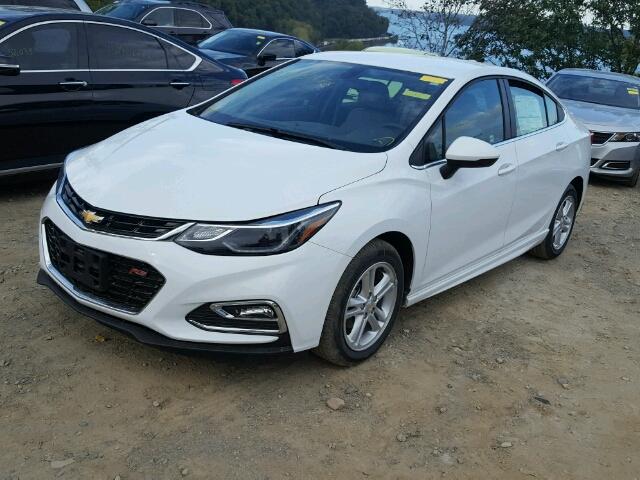 1G1BE5SM6H7206877 - 2017 CHEVROLET CRUZE LT WHITE photo 2