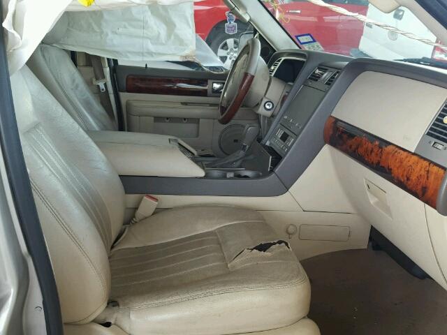 5LMFU27R64LJ26438 - 2004 LINCOLN NAVIGATOR Złoty zdjęcie 5