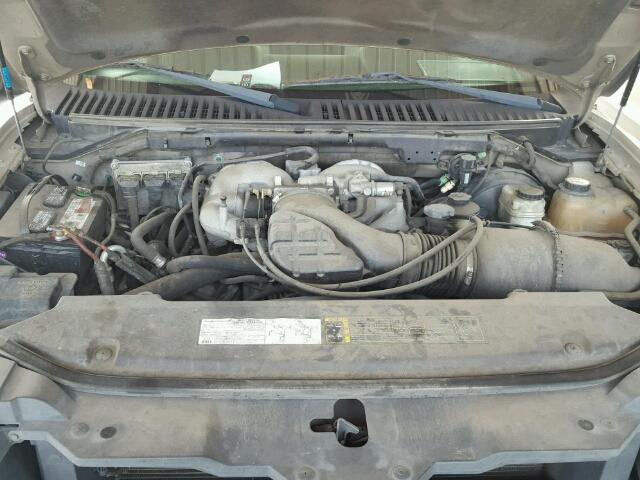 5LMFU27R64LJ26438 - 2004 LINCOLN NAVIGATOR Złoty zdjęcie 7