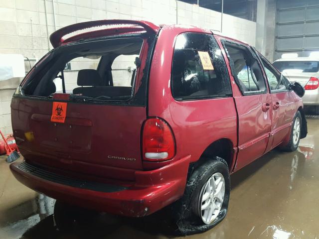 1B4GP45GXXB807998 - 1999 DODGE CARAVAN SE RED photo 4