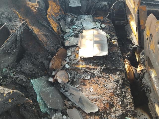4Y87W4H438344 - 1974 BUICK RIVIERA BURN photo 6