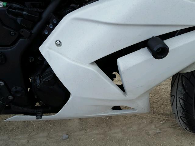 JKAEXMJ138DA08577 - 2008 KAWASAKI EX250 J WHITE photo 7