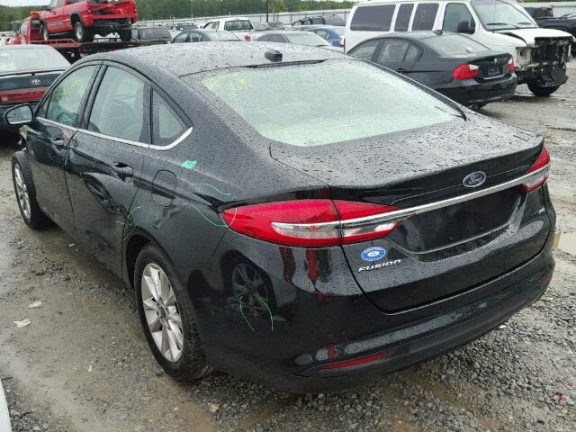 3FA6P0H71HR203715 - 2017 FORD FUSION SE BLACK photo 3