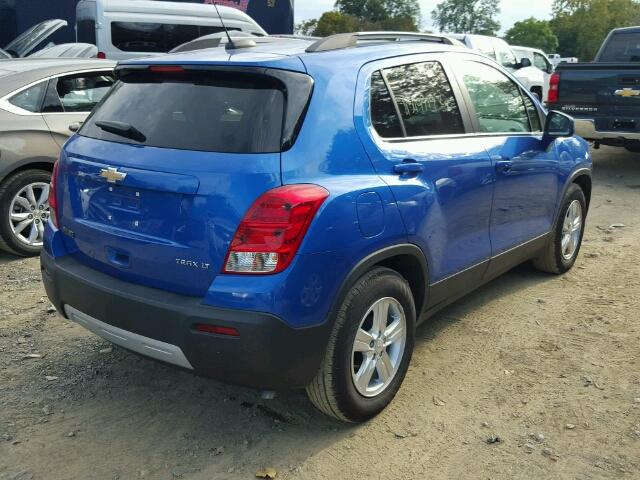 KL7CJLSB6GB561647 - 2016 CHEVROLET TRAX 1LT BLUE photo 4