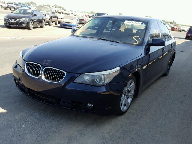 WBANB33554B111031 - 2004 BMW 545 I BLUE photo 2