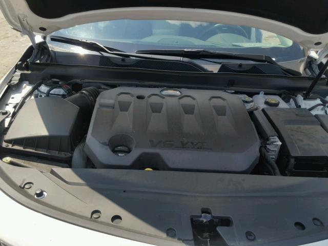 2G1125S34J9159476 - 2018 CHEVROLET IMPALA PRE WHITE photo 7