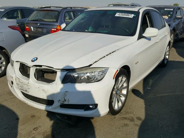 WBAPH5C53BA444074 - 2011 BMW 328 I SULE WHITE photo 2