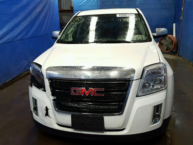 2GKALMEK2C6327349 - 2012 GMC TERRAIN SL WHITE photo 9