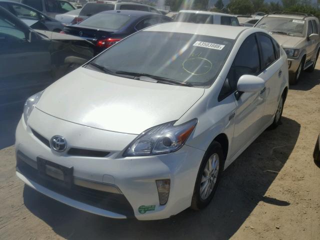 JTDKN3DP6E3053178 - 2014 TOYOTA PRIUS PLUG WHITE photo 2