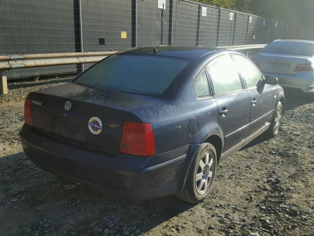 WVWPD63B3XE456882 - 1999 VOLKSWAGEN PASSAT GLX 蓝色 照片 4