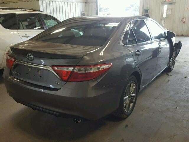 4T1BF1FK6GU999664 - 2016 TOYOTA CAMRY LE ნაცრისფერი ფოტო 4