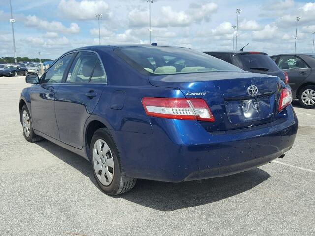 JTNBF3EK5A3000171 - 2010 TOYOTA CAMRY BLUE photo 3