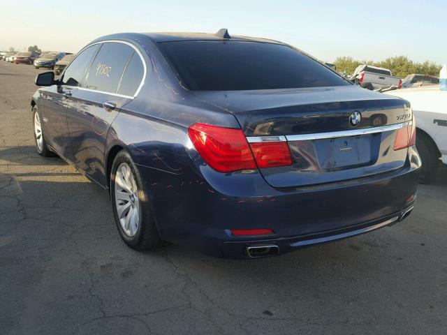 WBAKC8C57AC430790 - 2010 BMW 750 BLUE photo 3