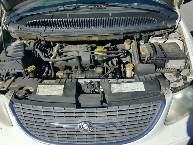 2C4GP44331R212999 - 2001 CHRYSLER TOWN & COU WHITE photo 7