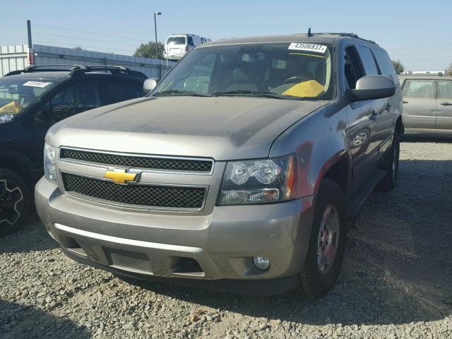 1GNFK26319R273708 - 2009 CHEVROLET SUBURBAN K GRAY photo 2