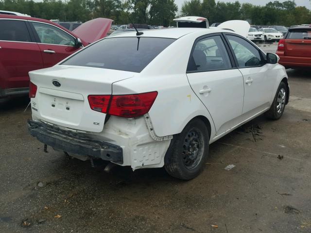 KNAFU4A27A5808997 - 2010 KIA FORTE EX WHITE photo 4