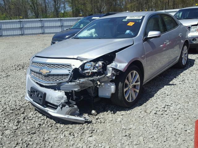1G11H5SA6DF310018 - 2013 CHEVROLET MALIBU LTZ 银色 照片 2
