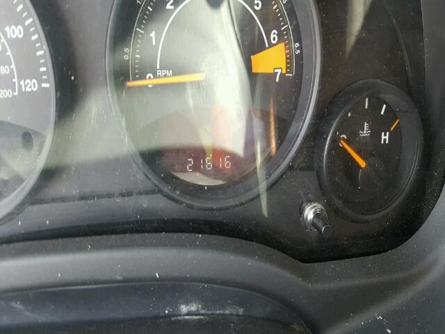 1C4NJCBA7GD567447 - 2016 JEEP COMPASS SP SILVER photo 8