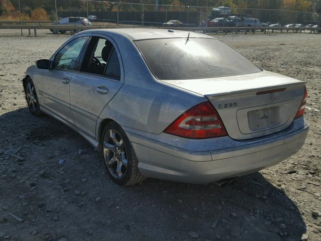 WDBRF52HX7F880944 - 2007 MERCEDES-BENZ C 230 SILVER photo 3