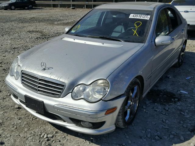 WDBRF52HX7F880944 - 2007 MERCEDES-BENZ C 230 SILVER photo 9