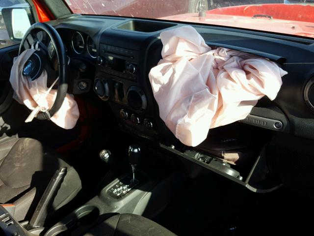 1C4GJWAG6HL631792 - 2017 JEEP WRANGLER S წითელი ფოტო 9