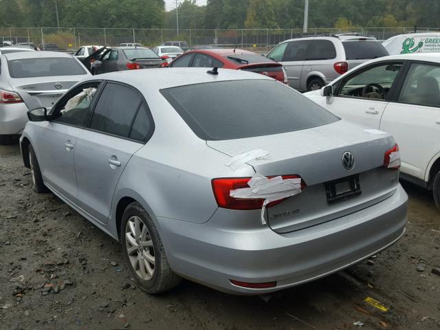 3VWD17AJXFM268359 - 2015 VOLKSWAGEN JETTA SE SILVER photo 3