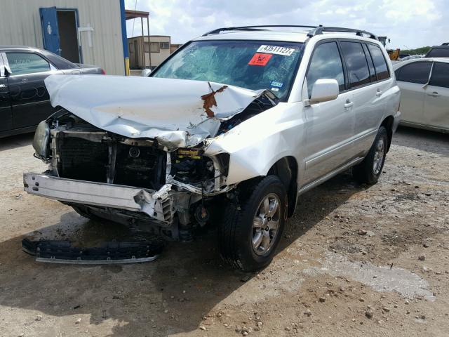 JTEEP21A740028920 - 2004 TOYOTA HIGHLANDER SILVER photo 2