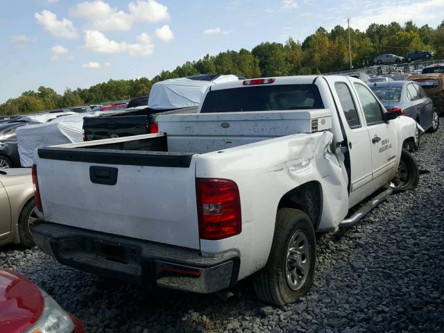 1GCRCREA5BZ250143 - 2011 CHEVROLET SILVERADO WHITE photo 4