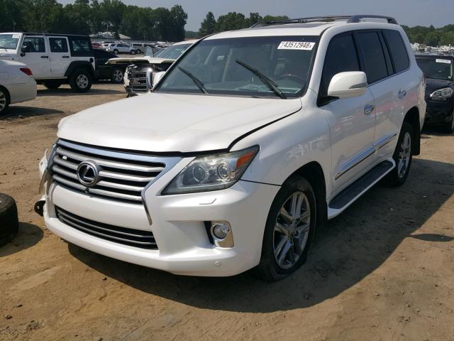 JTJHY7AXXD4118214 - 2013 LEXUS LX 570 WHITE photo 2