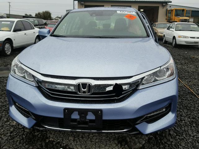 JHMCR6F59HC021107 - 2017 HONDA ACCORD HYB BLUE photo 10