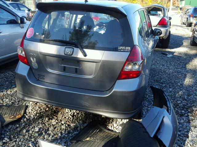 JHMGD38628S014526 - 2008 HONDA FIT SILVER photo 4