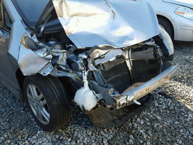 JHMGD38628S014526 - 2008 HONDA FIT SILVER photo 9