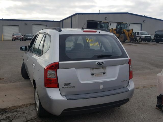 KNAFG526487179972 - 2008 KIA RONDO LX SILVER photo 3