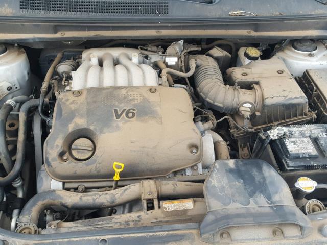 KNAFG526487179972 - 2008 KIA RONDO LX SILVER photo 7