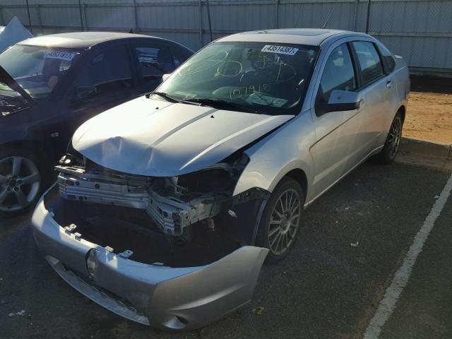 1FAHP3GN3BW107910 - 2011 FORD FOCUS GRAY photo 2