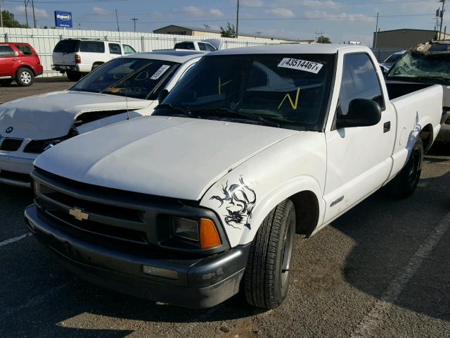 1GCCS1443V8138117 - 1997 CHEVROLET S TRUCK S1 WHITE photo 2