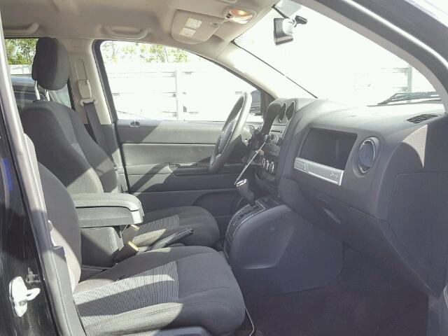 1C4NJDBB9GD718769 - 2016 JEEP COMPASS SP შავი ფოტო 5