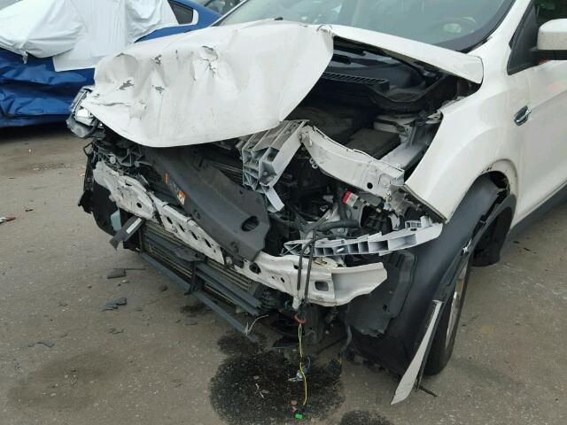 1FMCU0GX1DUA16075 - 2013 FORD ESCAPE SE WHITE photo 9