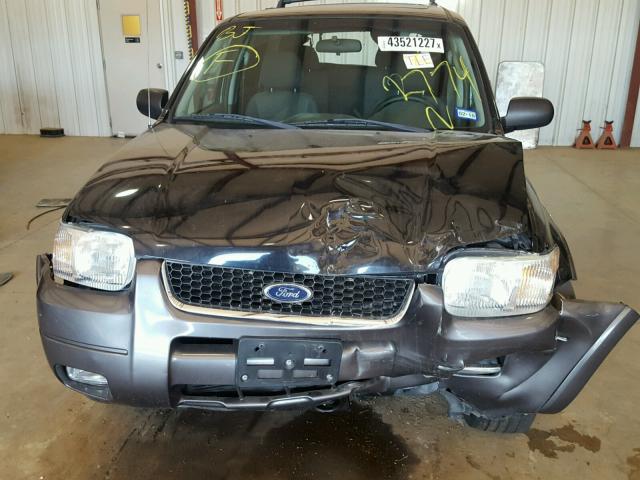 1FMYU03174KB62774 - 2004 FORD ESCAPE BLACK photo 7