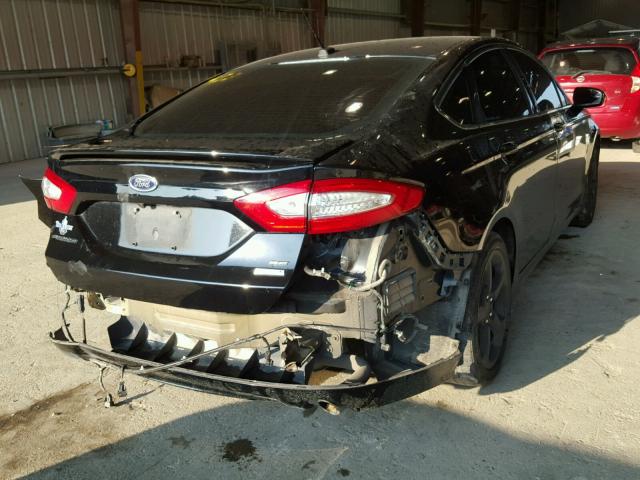 3FA6P0HD2GR205512 - 2016 FORD FUSION SE BLACK photo 4