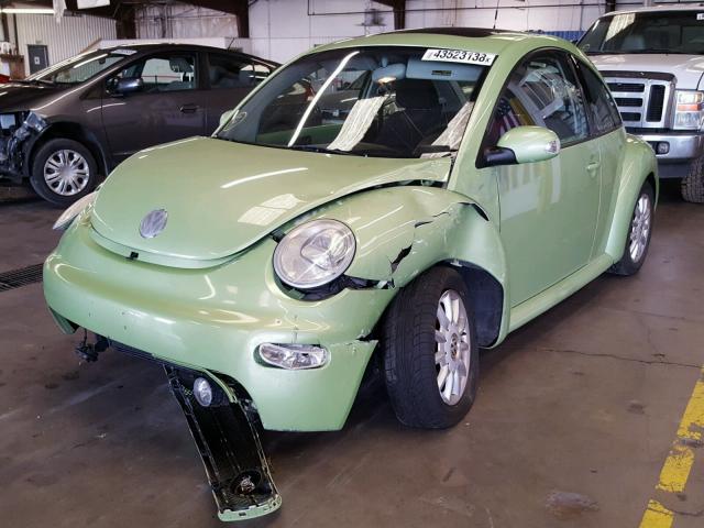 3VWCK31C05M401700 - 2005 VOLKSWAGEN NEW BEETLE 绿色 照片 2