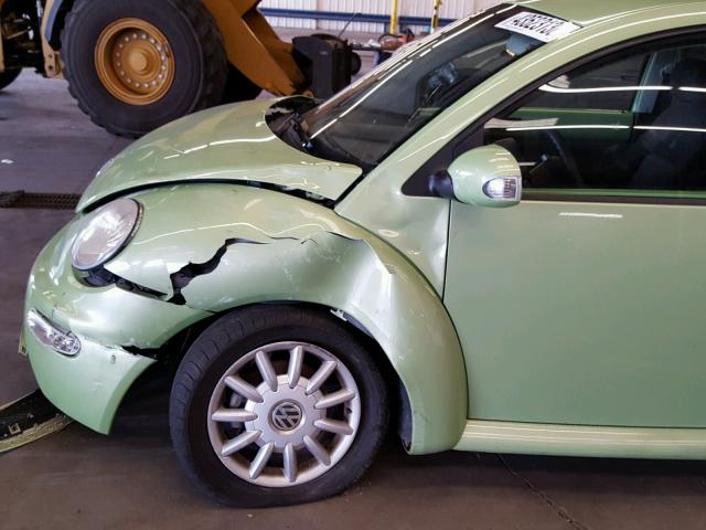3VWCK31C05M401700 - 2005 VOLKSWAGEN NEW BEETLE 绿色 照片 9