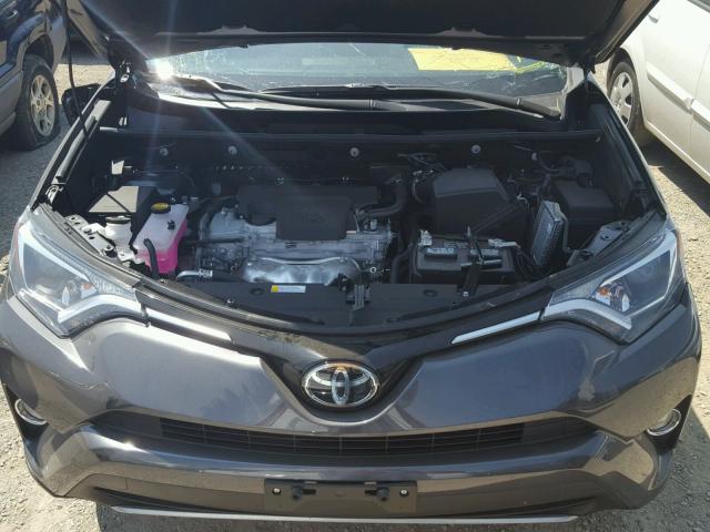 2T3RFREV5JW813801 - 2018 TOYOTA RAV4 ADVEN GRAY photo 7