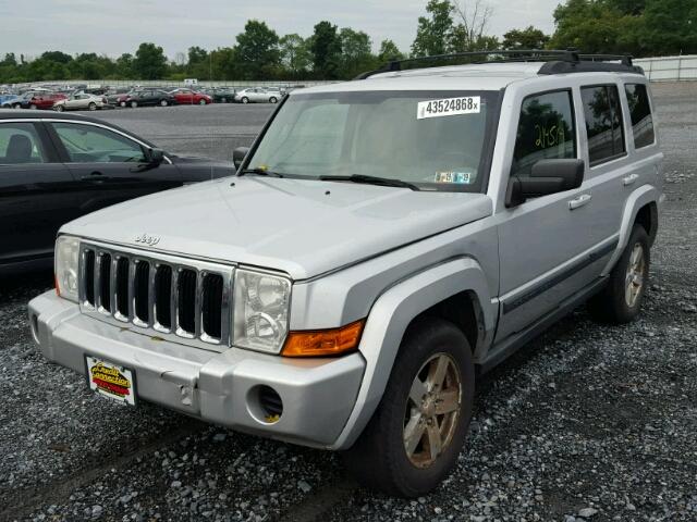 1J8HG48K57C656076 - 2007 JEEP COMMANDER SILVER photo 2