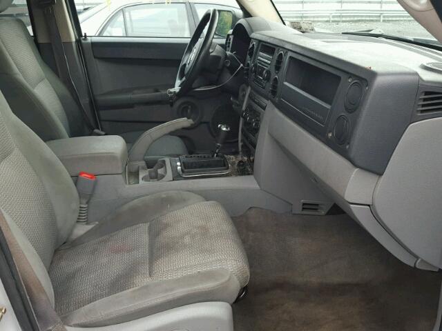 1J8HG48K57C656076 - 2007 JEEP COMMANDER SILVER photo 5